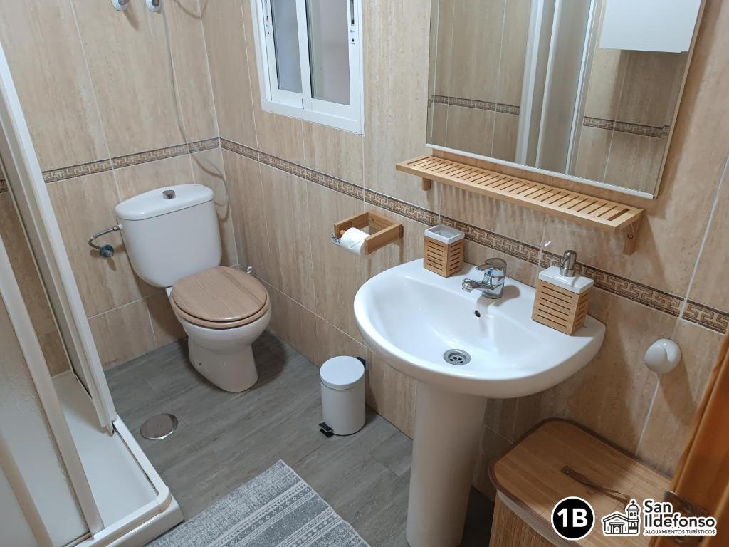 Kúpeľňa v ubytovaní Alojamientos San Ildefonso
