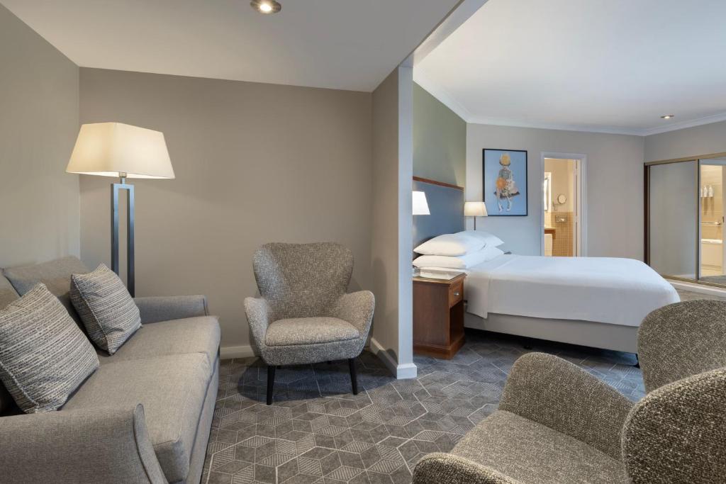 Delta Hotels by Marriott Waltham Abbey - One-Bedroom Junior Suite