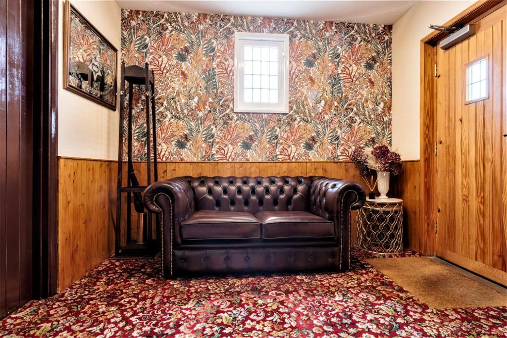 Blacksmiths Arms Inn - Resim 34