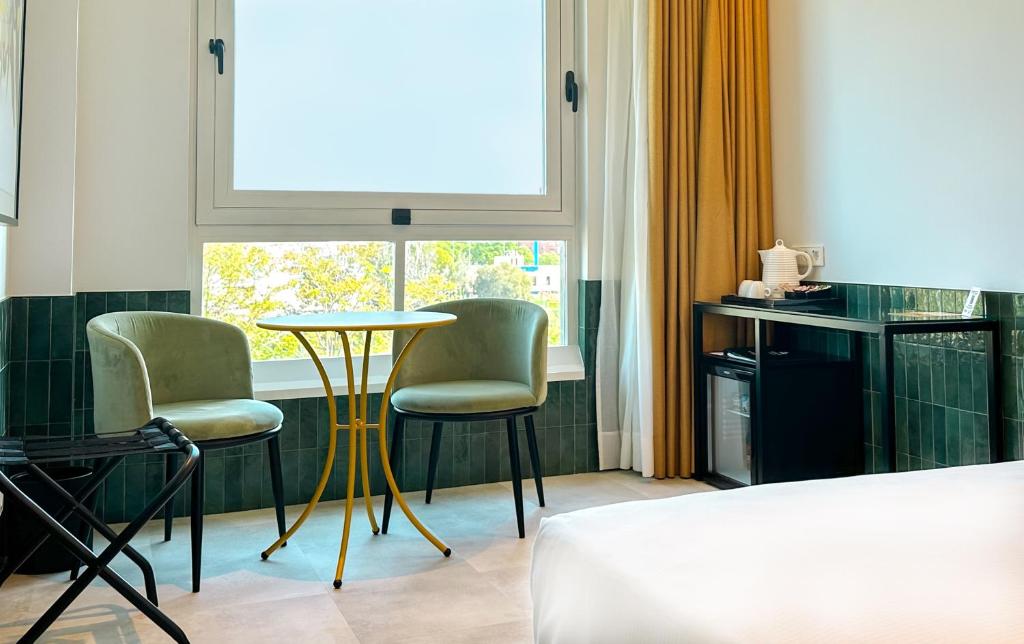 Ribera de Triana Hotel - 8