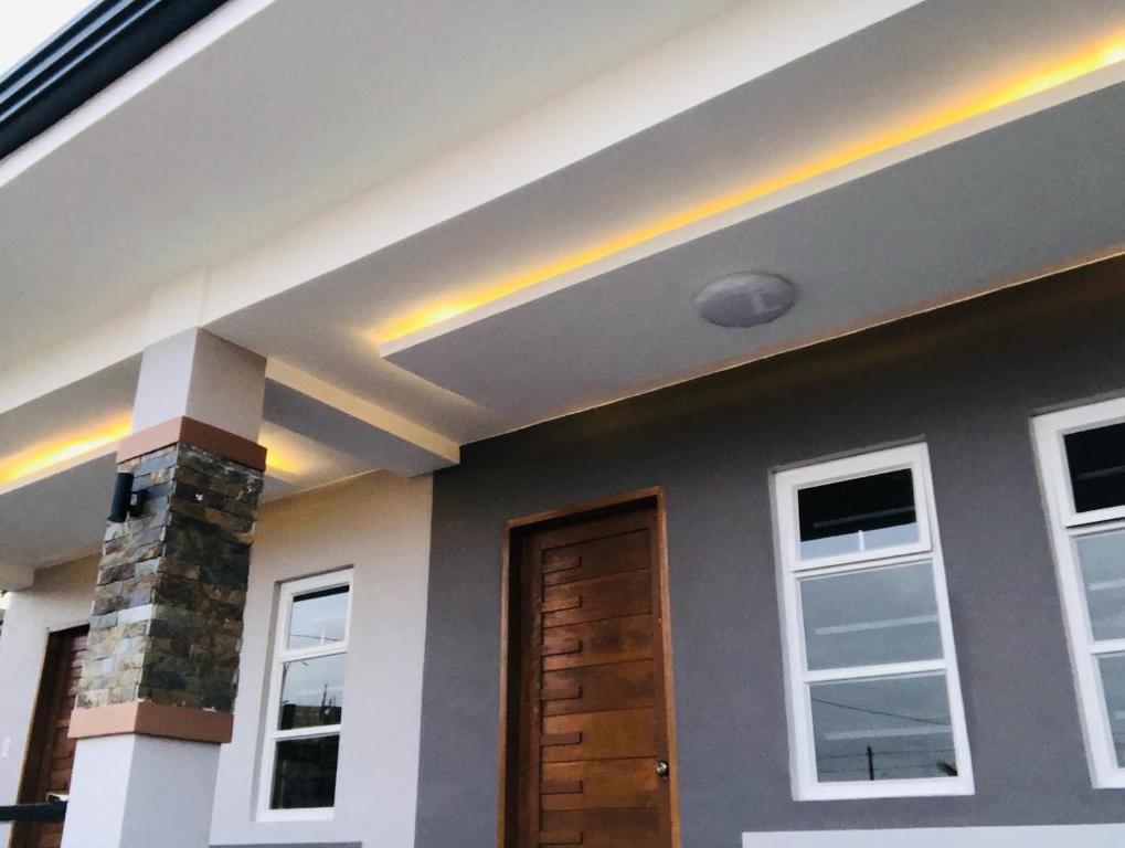Fotografie z fotogalerie ubytování RICHVILLE LITTLE BORACAY GUEST HOUSE v destinaci Calatagan