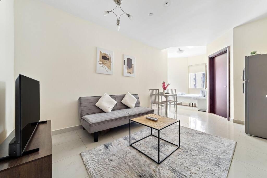 Dubai Gate 1 Studio JLT, Dubai (updated prices 2024)