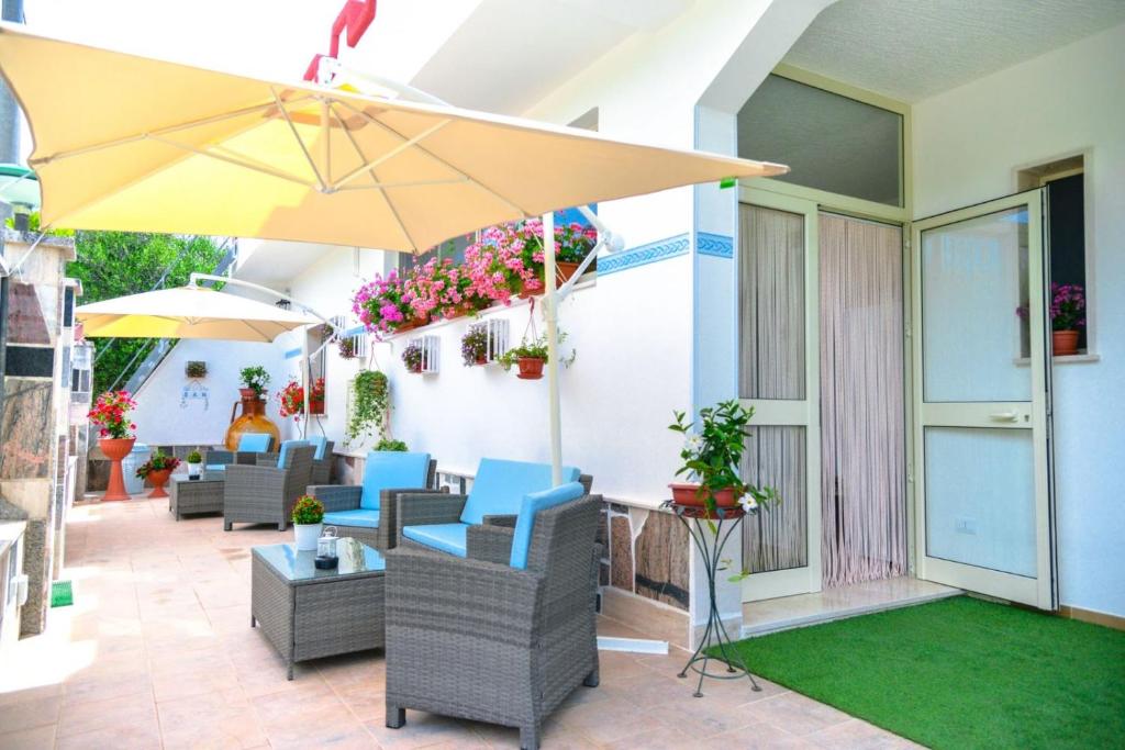A seating area at Villa Milla