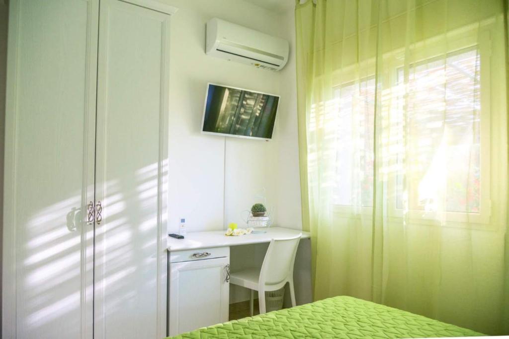 A television and/or entertainment centre at Villa Milla