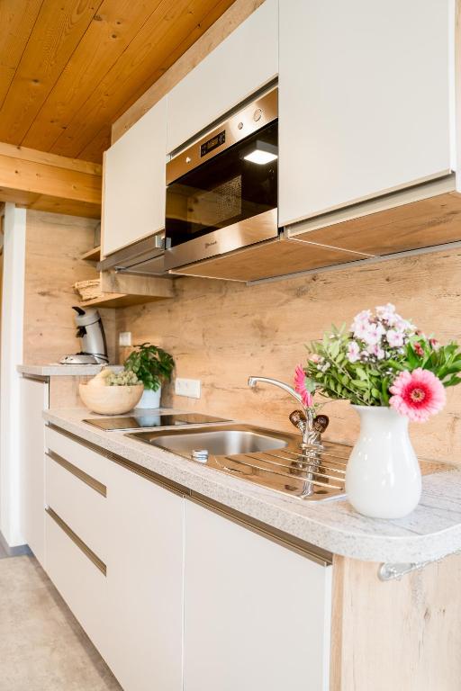 Kuchyň nebo kuchyňský kout v ubytování Landhaus Geisler