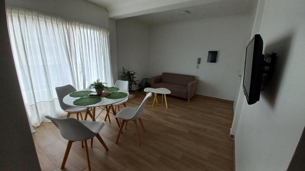 HOME DOS MARTIN a 1 cuadra de peatonal