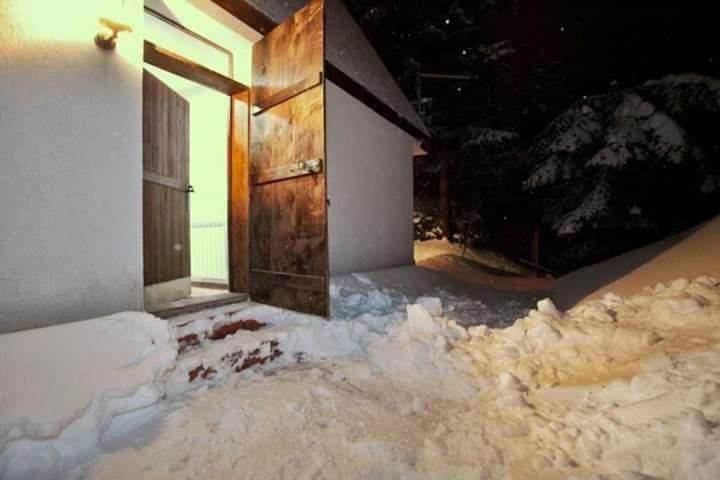 Το Vila Treska 98 τον χειμώνα