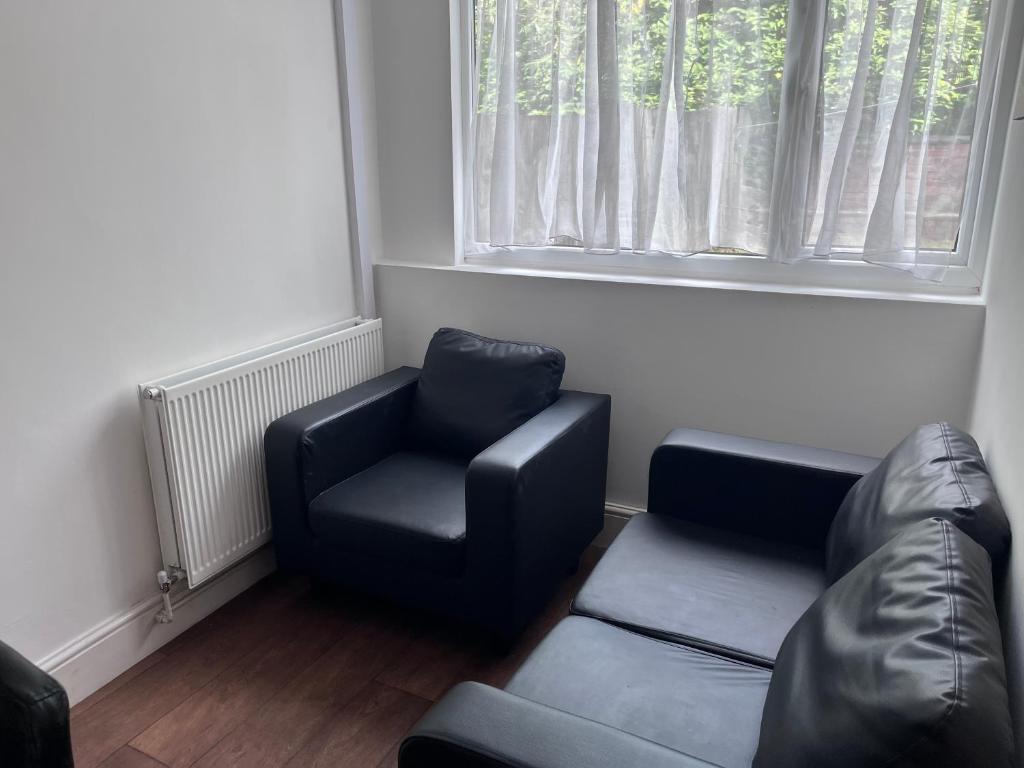 Trendy Town house - Room 1