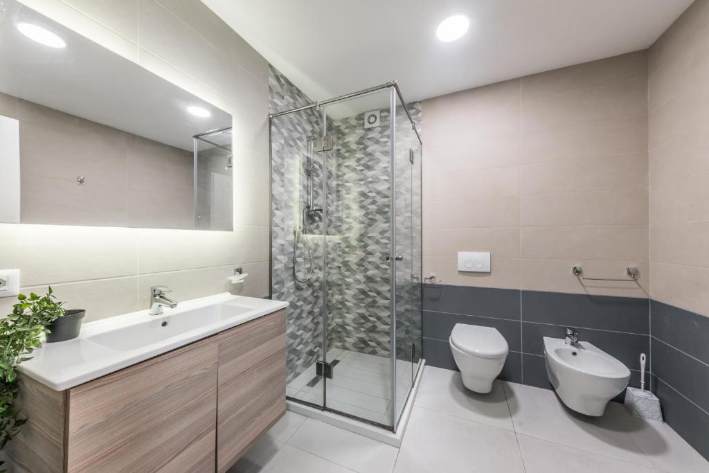 Yellow Mood Brand New Modern Apartment in best area of the city - Image 8