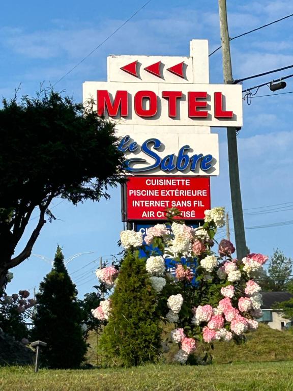 Certifikát, hodnocení, plakát nebo jiný dokument vystavený v ubytování Motel le Sabre