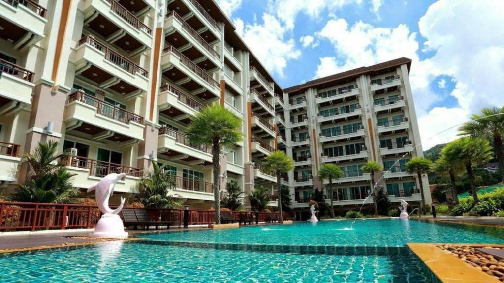 Majoituspaikassa Apartment at Phuket Villa Condo by Lofty tai sen lähellä sijaitseva uima-allas