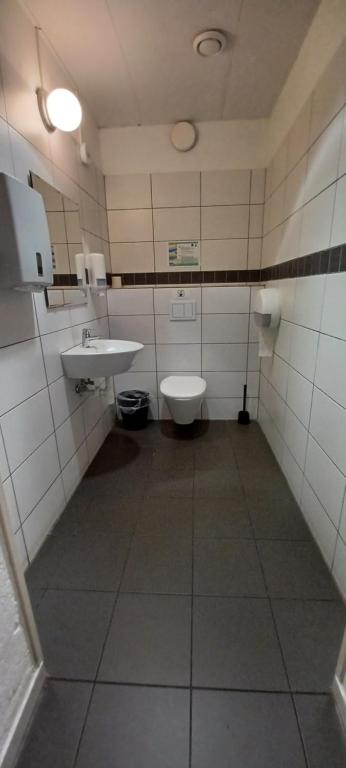 Koupelna v ubytování Halmstad Hotell & Vandrarhem Kaptenshamn