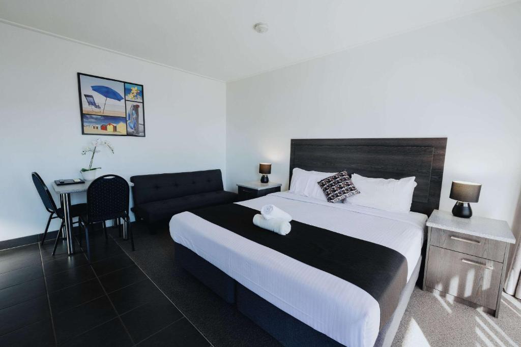 Postel nebo postele na pokoji v ubytování Comfort Inn Traralgon