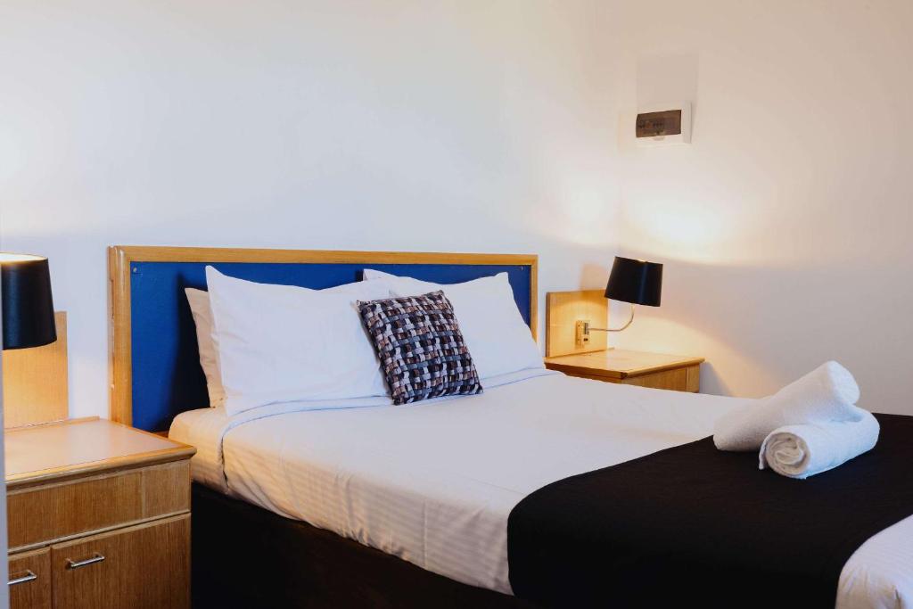 Postel nebo postele na pokoji v ubytování Comfort Inn Traralgon