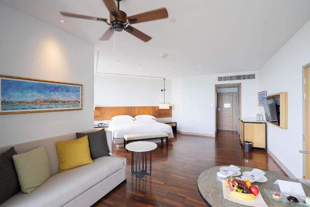 Hilton Hua Hin Resort & Spa - Ejecutive King Junior Suite Y Club Lounge Access