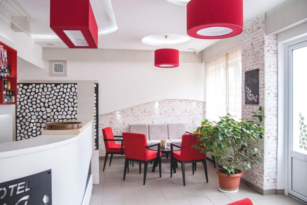 Prostor za sedenje u objektu Garni hotel Alma