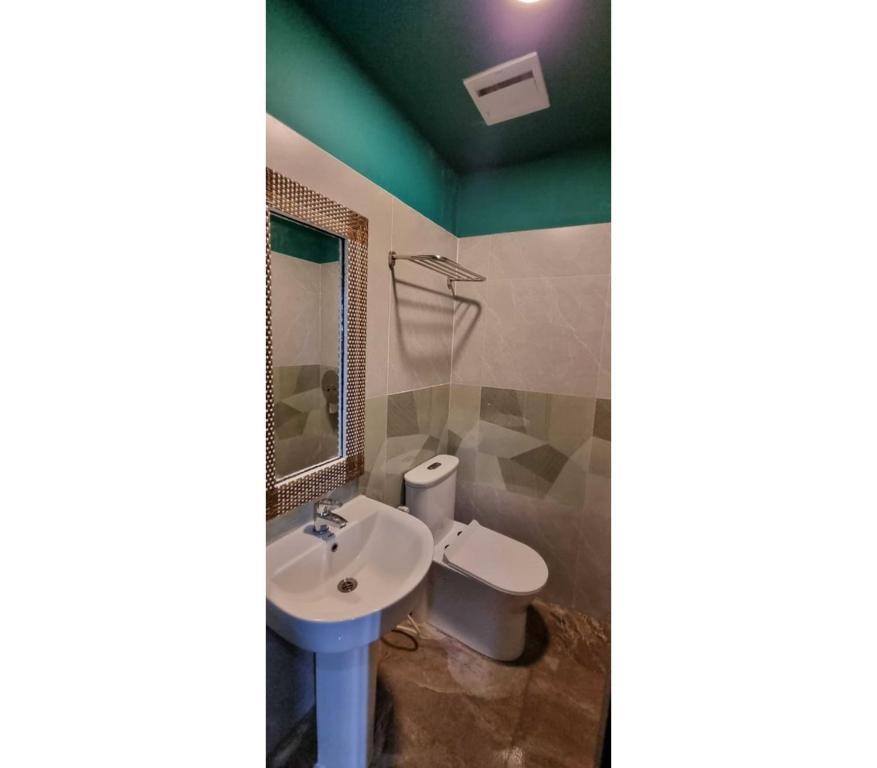 Bagno di Attic Capsule Hotel