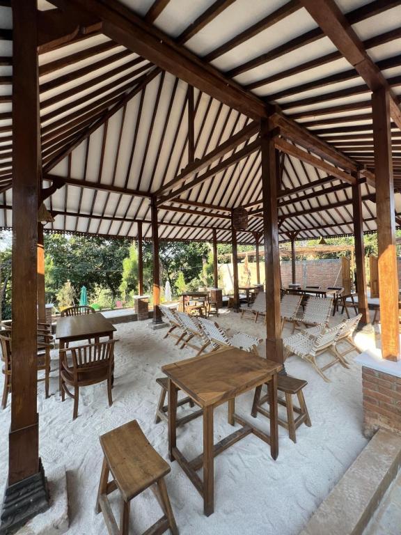 Afbeelding uit fotogalerij van Point of View Hotel & Resort Majalengka in Majalengka