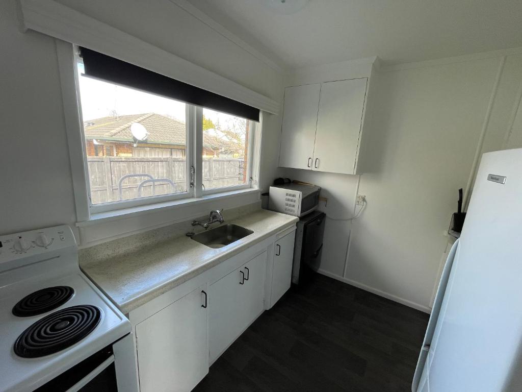 Sunny 2bdrm home close to Hospital & Gardens - Resim 4