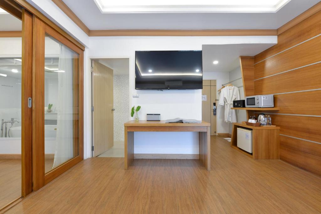 The Beverly Hotel Pattaya - Resim 40