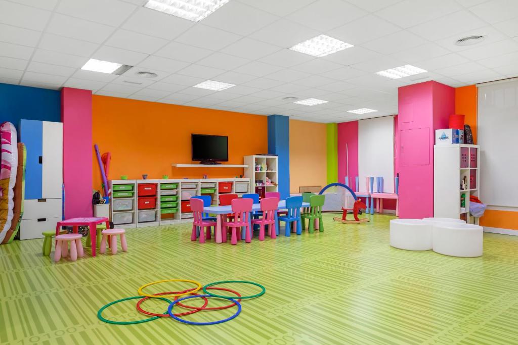 Детский клуб в Los Amigos Beach Club