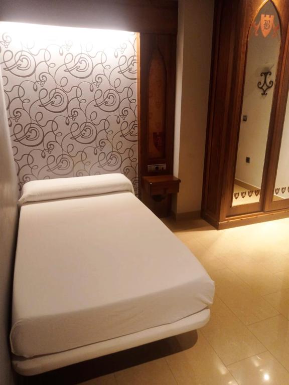 Hotel La Brasa - Single Room