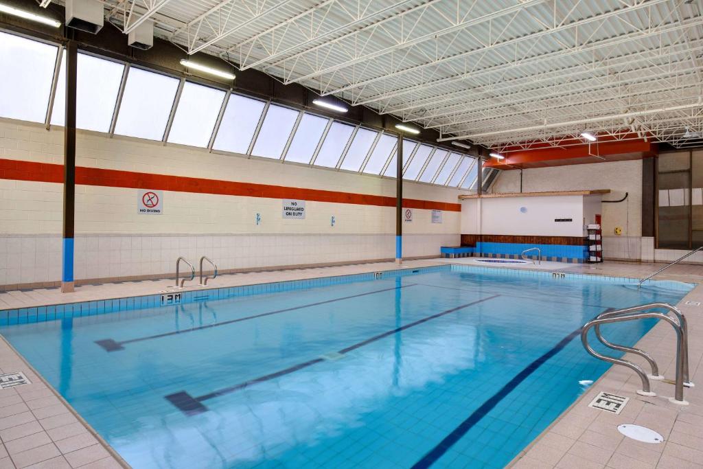 Days Inn by Wyndham Calgary South - Resim 8