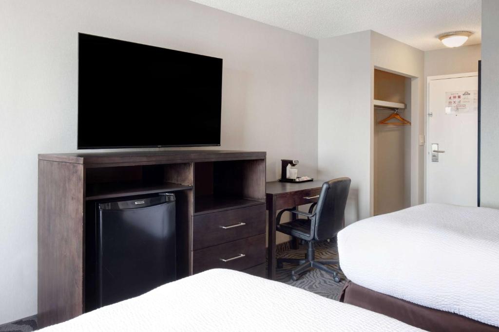 Days Inn by Wyndham Calgary South - Resim 26