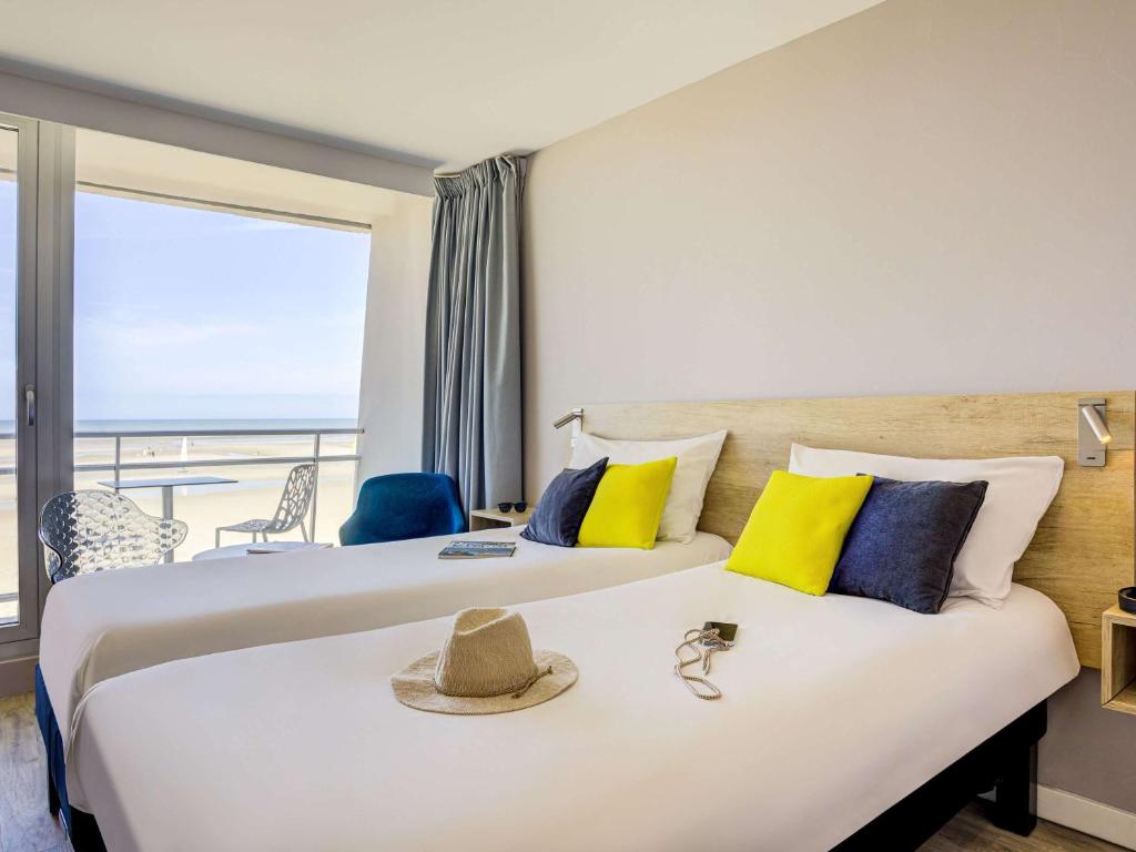 Postel nebo postele na pokoji v ubytování ibis Thalassa Le Touquet