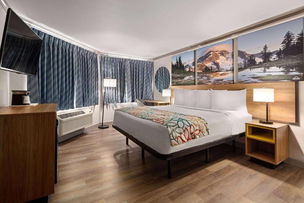 Days Inn by Wyndham Lakewood South Tacoma - Studio Lit King-Size - Non-Fumeurs