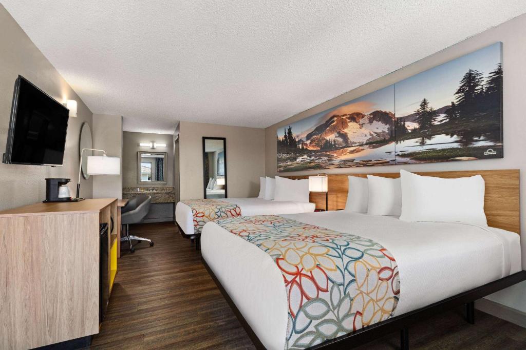 Days Inn by Wyndham Lakewood South Tacoma - Chambre Queen Avec 2 Lits Queen-Size - Non-Fumeurs