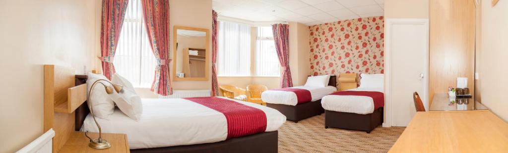 The Lawton - Resim 27