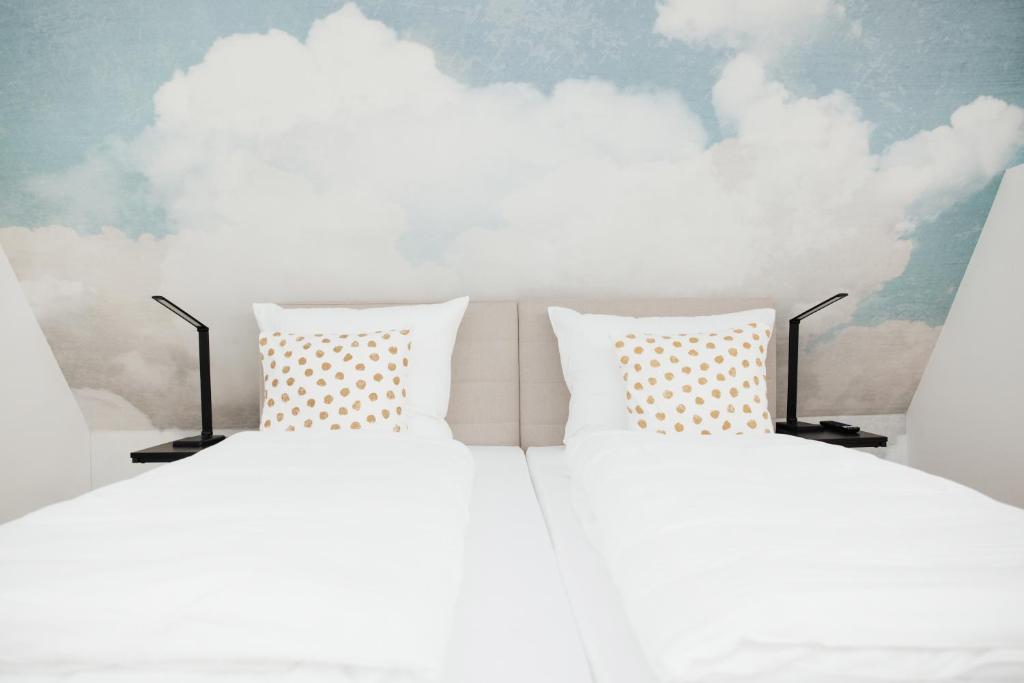 House of Blooms - 18