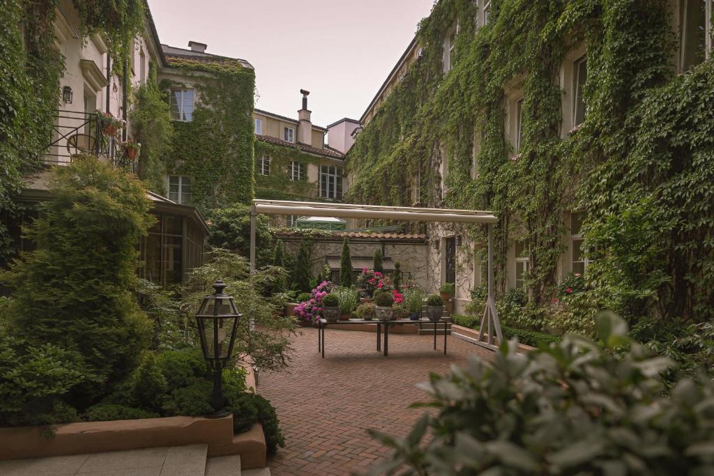 Zahrada ubytování Stikliai Hotel - Relais & Châteaux
