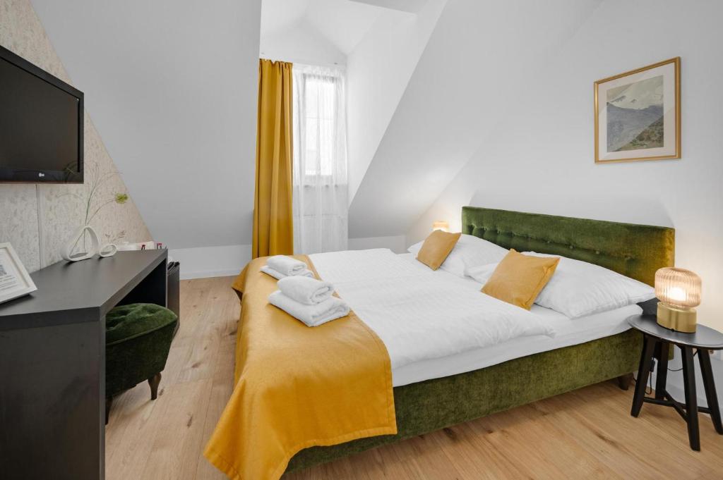 
Standard Double or Twin Room
