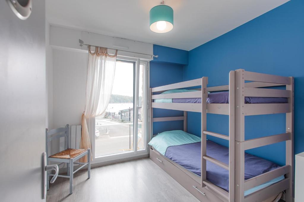 Postel nebo postele na pokoji v ubytování Gîte du Port sur la presqu'île de Lézardrieux