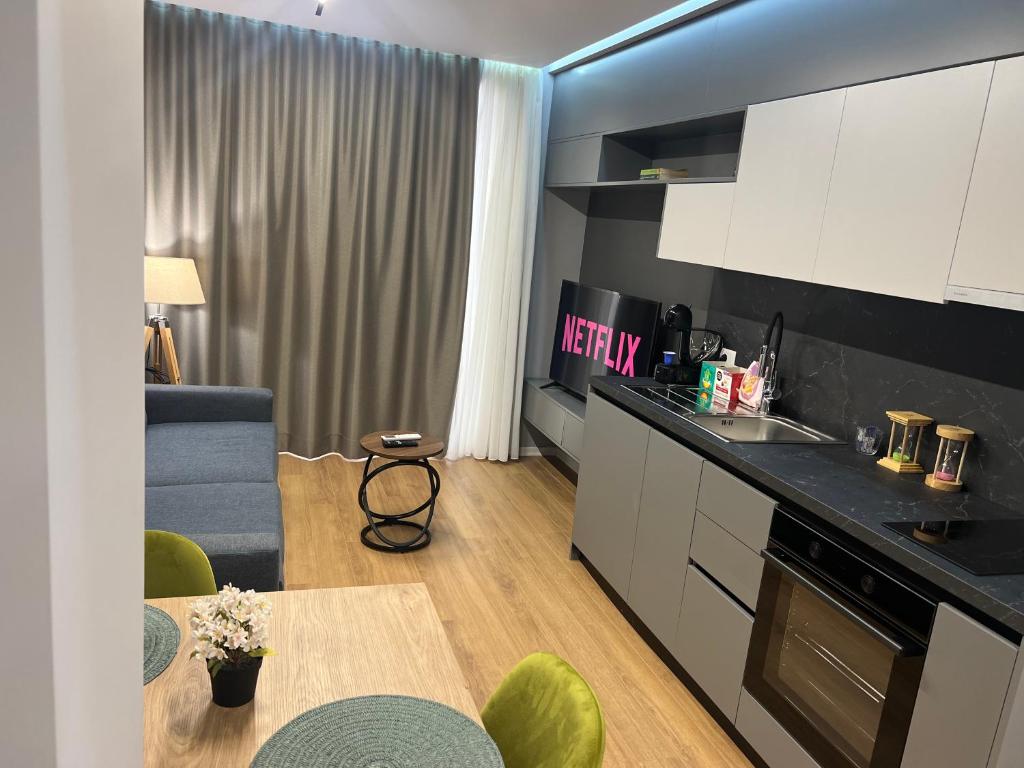Dan apartment Tirana - Image 9