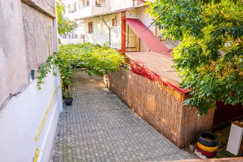 HOSTEL SPORT BUCHAREST photo