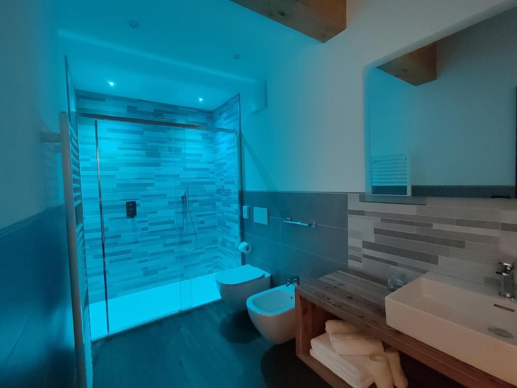 Koupelna v ubytování DOLOMITES B&B - Suites, Apartments and SPA