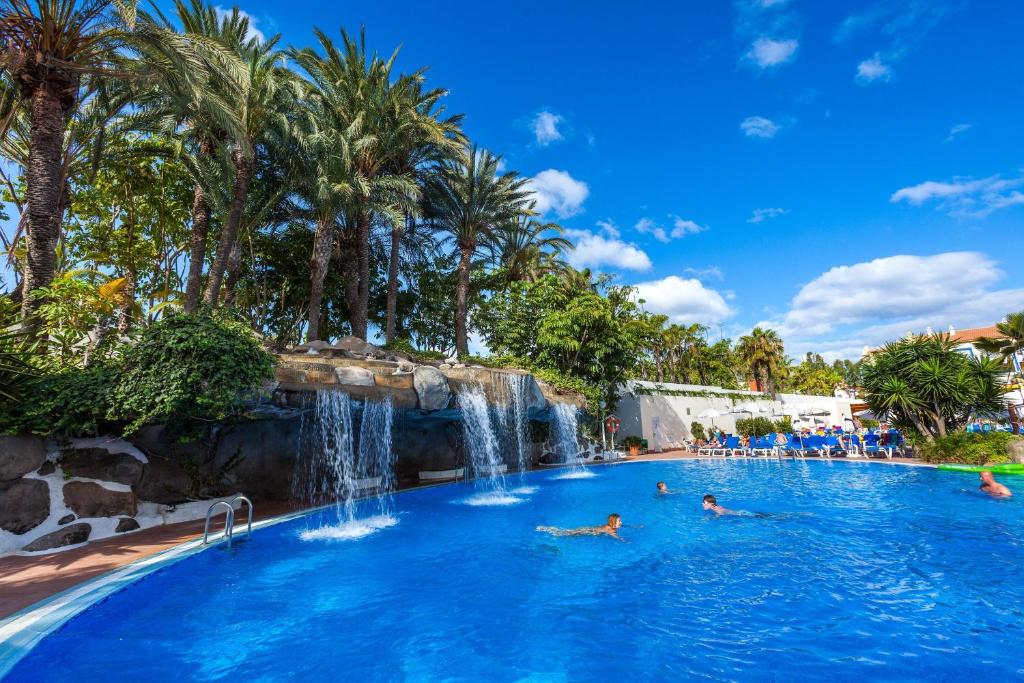Bazén v ubytování Hotel Best Tenerife nebo v jeho okolí