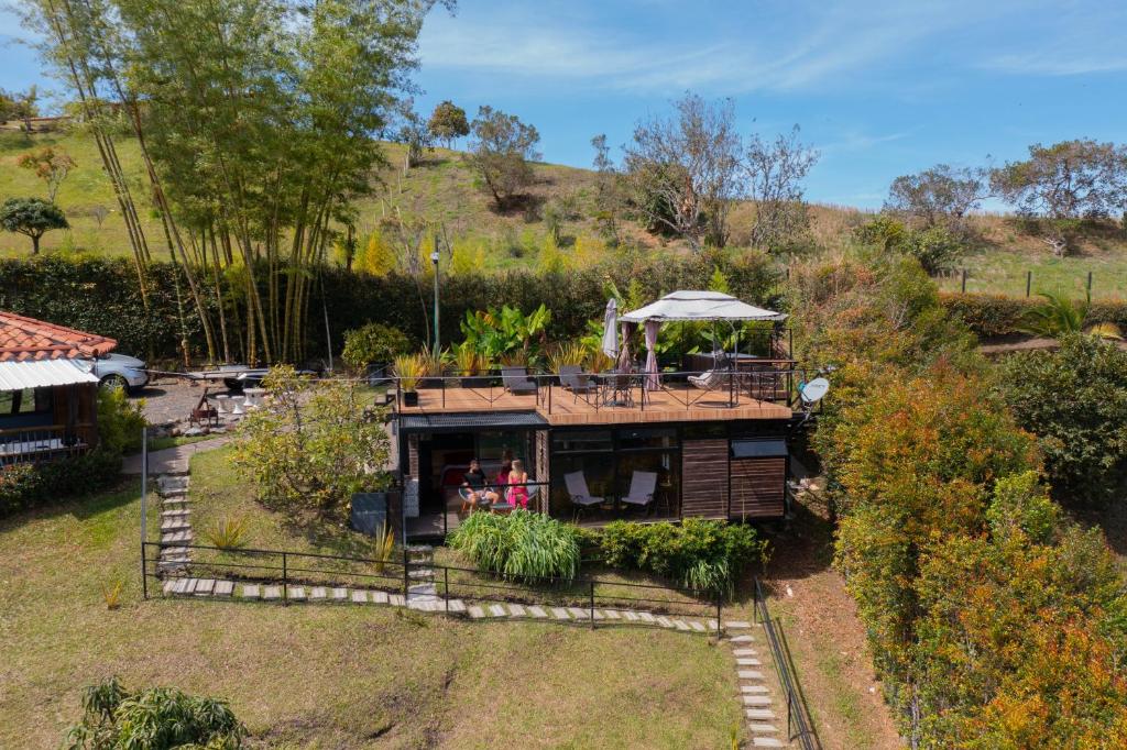 Zahrada ubytování Glamping Montecarlo Lodge Cubo de Madera-Guatapé