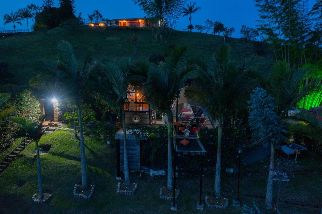 Zahrada ubytování Glamping Montecarlo Domo Geodesico y Sauna Finlandés Guatapé