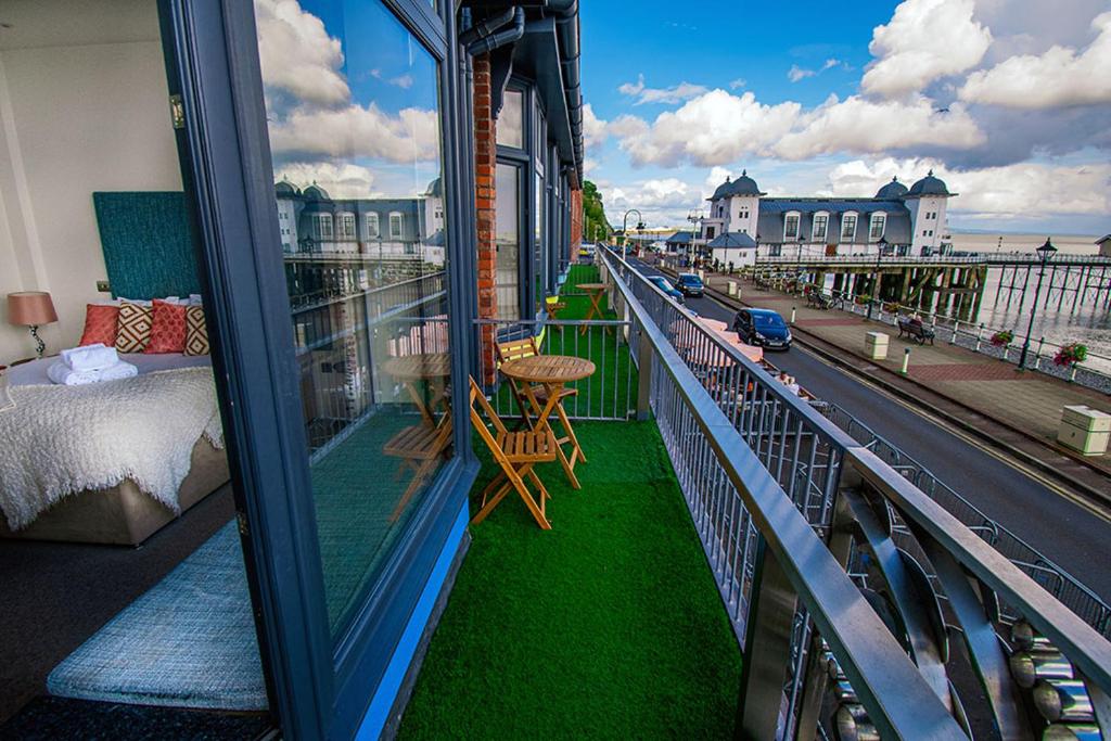 Beachcliff Rooms & Apartments - Resim 39