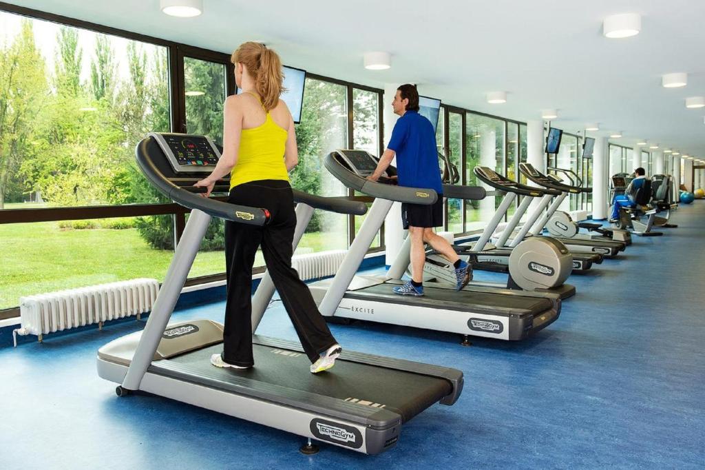 Fitness centrum a/nebo fitness zařízení v ubytování Ensana Splendid