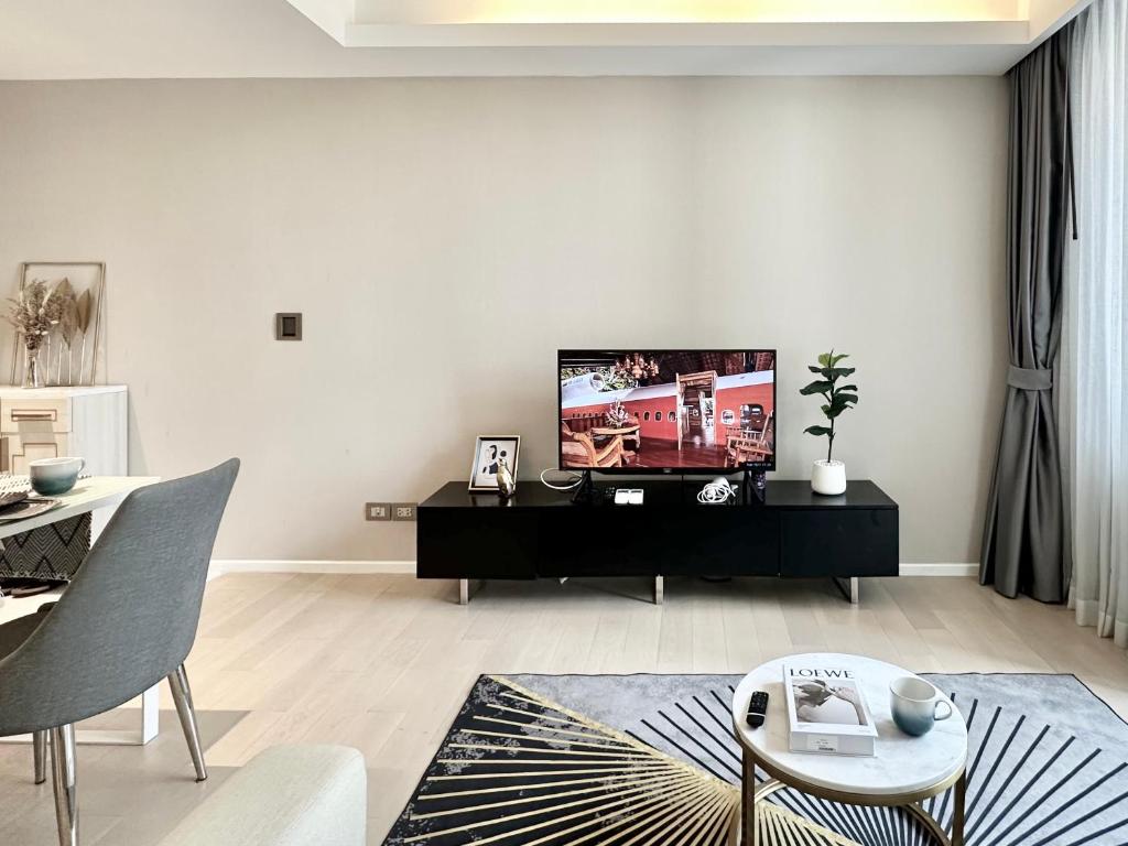 Sukhumvit 11#Luxury#Pool#Gym#BTS Nana&MRT Sukhumvit#1BR#Max4ppl - One-Bedroom Apartment