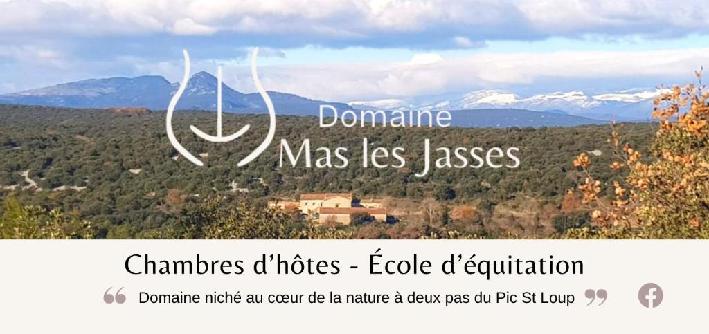 una pancarta con una foto de una montaña en Mas les jasses Chambre d'hôte calme et agréable à la campagne en Ferrières-les-Verreries