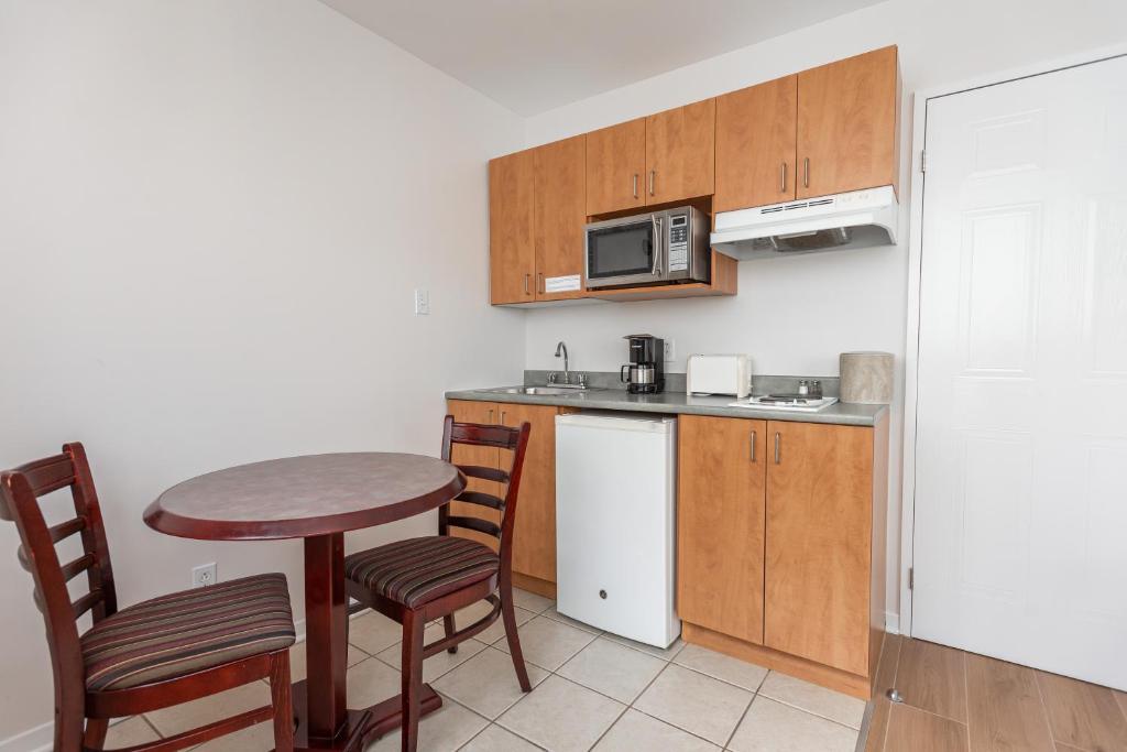 Hotel les Suites Labelle - Resim 23