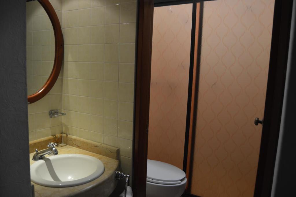 Koupelna v ubytování Hotel Meson del Mar