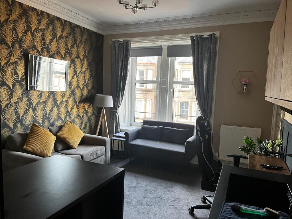 Stunning apartment on Perth Rdmins from City Centre Dundee, Dundee