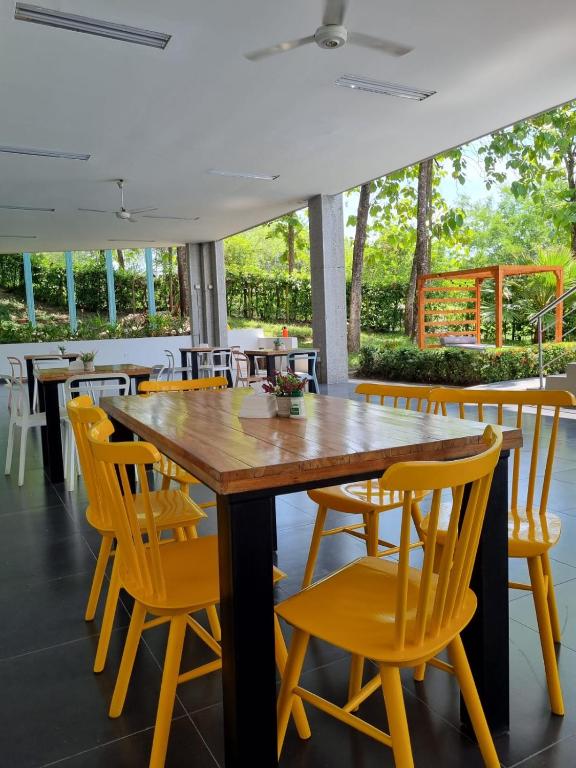 Restaurace v ubytování Hotel Puerto Triunfo